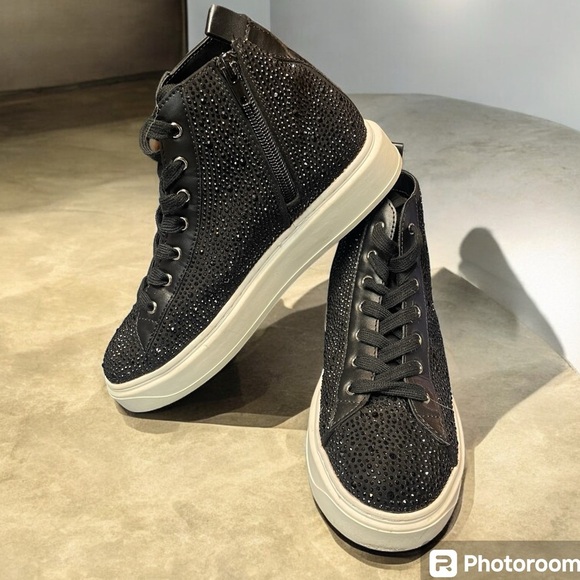 Steve Madden Girls JCarlly black embellished High tops, size 3 - Picture 3 of 6